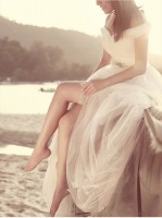 【CHI002】一字領卡肩期待縫珠腰飾白紗